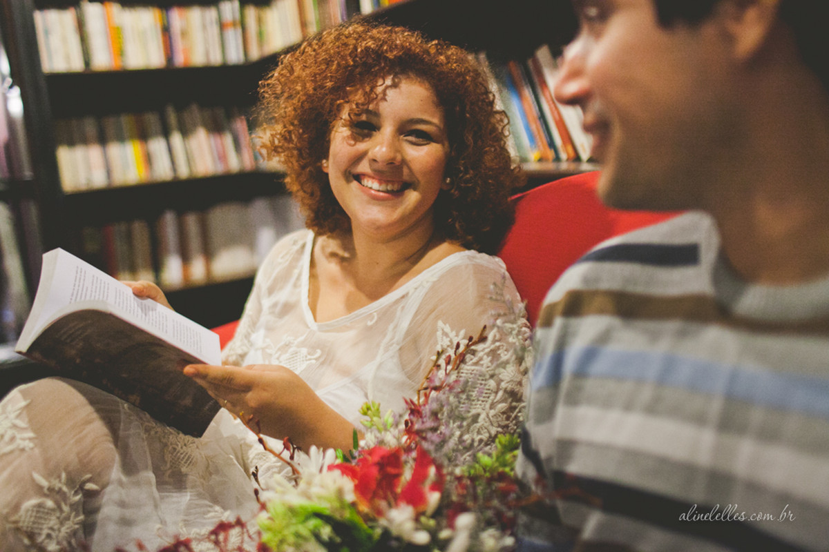 Livros, chás e histórias de amor | Ensaio de Casal Rio de Janeiro | Winnee e Ângelo