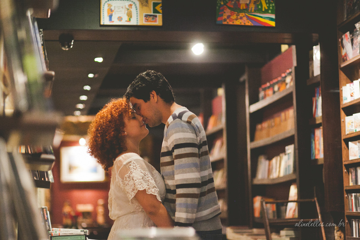 Livros, chás e histórias de amor | Ensaio de Casal Rio de Janeiro | Winnee e Ângelo