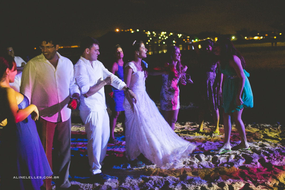 Photographie affective avec Aline lelles et Rodrigo Wittitz, Photographie de mariage, Photographe de mariage à Búzios, Cérémonie de mariage, Réception et célébration, Mariage Raquel e Henrique à Búzios