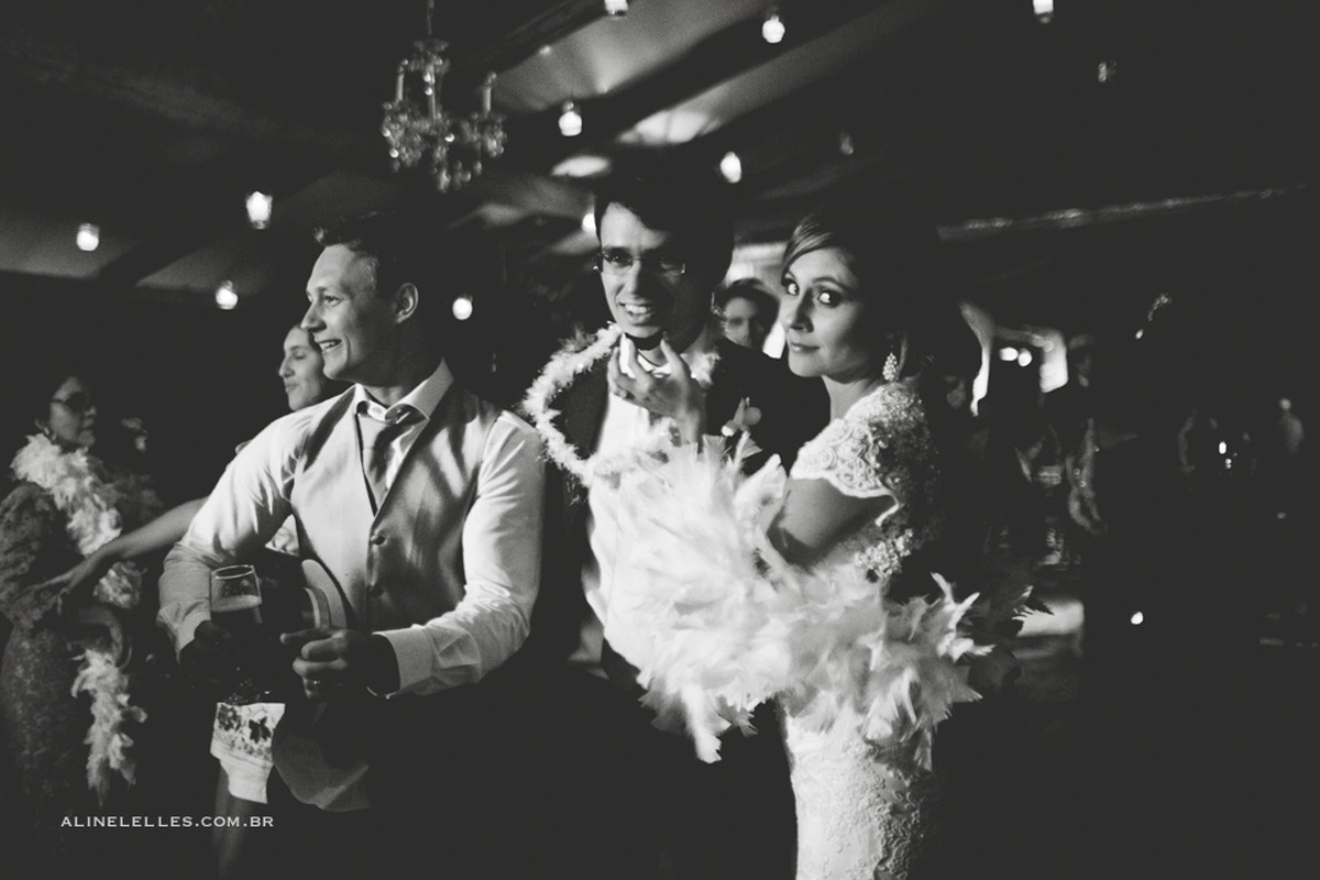 Affective Photography, Wedding Photography, Making Off Bride, Making Off Groom, Wedding Party, Wedding Photos, Groom Photos, Wedding Decor, Aline Lelles and Rodrigo Wittitz