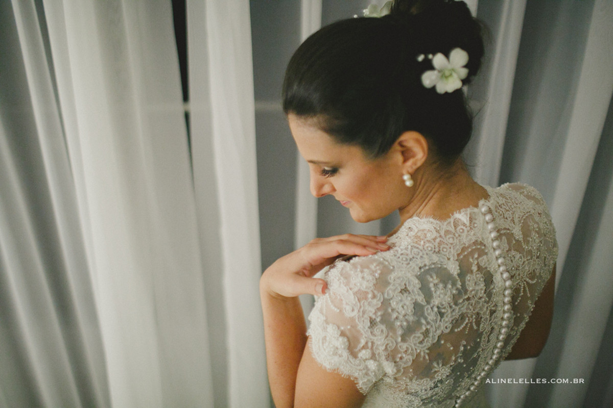 Fotografia Afetiva Aline Lelles Rodrigo Wittitz, Fotografia de Casamento, making off da noiva, Festa de Casamento, Bouquet, Decora&ccedil;&atilde;o de Casamento, Vestido de Noiva, Espa&ccedil;o Boa Vista  - RJ