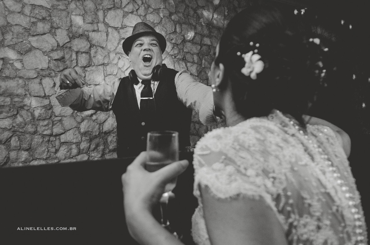 Fotografia Afetiva Aline Lelles Rodrigo Wittitz, Fotografia de Casamento, making off da noiva, Festa de Casamento, Bouquet, Decora&ccedil;&atilde;o de Casamento, Vestido de Noiva, Espa&ccedil;o Boa Vista  - RJ