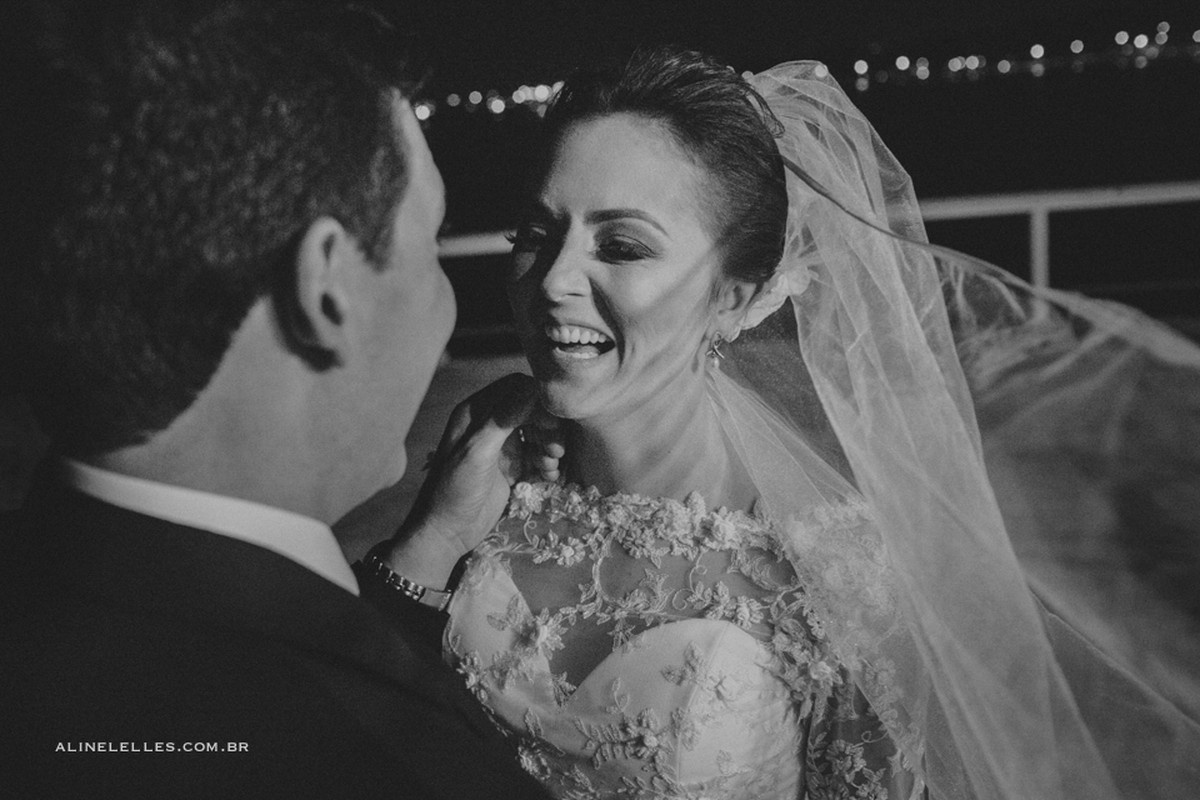 Affective Photography Aline Lelles Rodrigo Wittitz, Wedding Photography, Making Off the Bride, Wedding Party, Bouquet, Wedding Decor, Wedding Dress, Belo Horizonte Yacht Club - MG