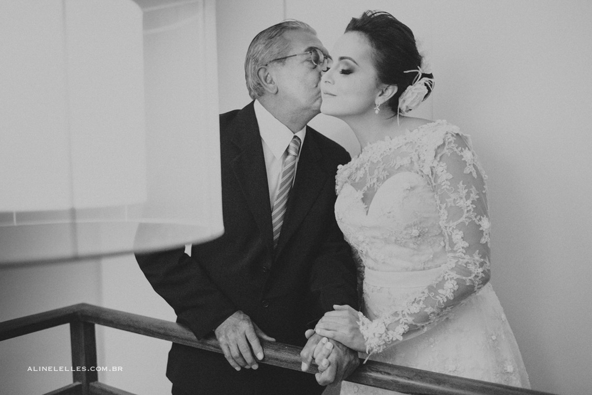 Fotografia Afetiva Aline Lelles Rodrigo Wittitz, Fotografia de Casamento, making off da noiva, Festa de Casamento, Bouquet, Decora&ccedil;&atilde;o de Casamento, Vestido de Noiva, Iate Clube de Belo Horizonte - MG