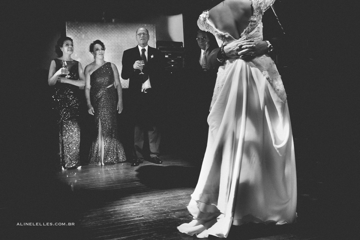 Affective Photography Aline Lelles Rodrigo Wittitz, Wedding Photography, Making Off the Bride, Wedding Party, Bouquet, Wedding Decor, Wedding Dress, Belo Horizonte Yacht Club - MG