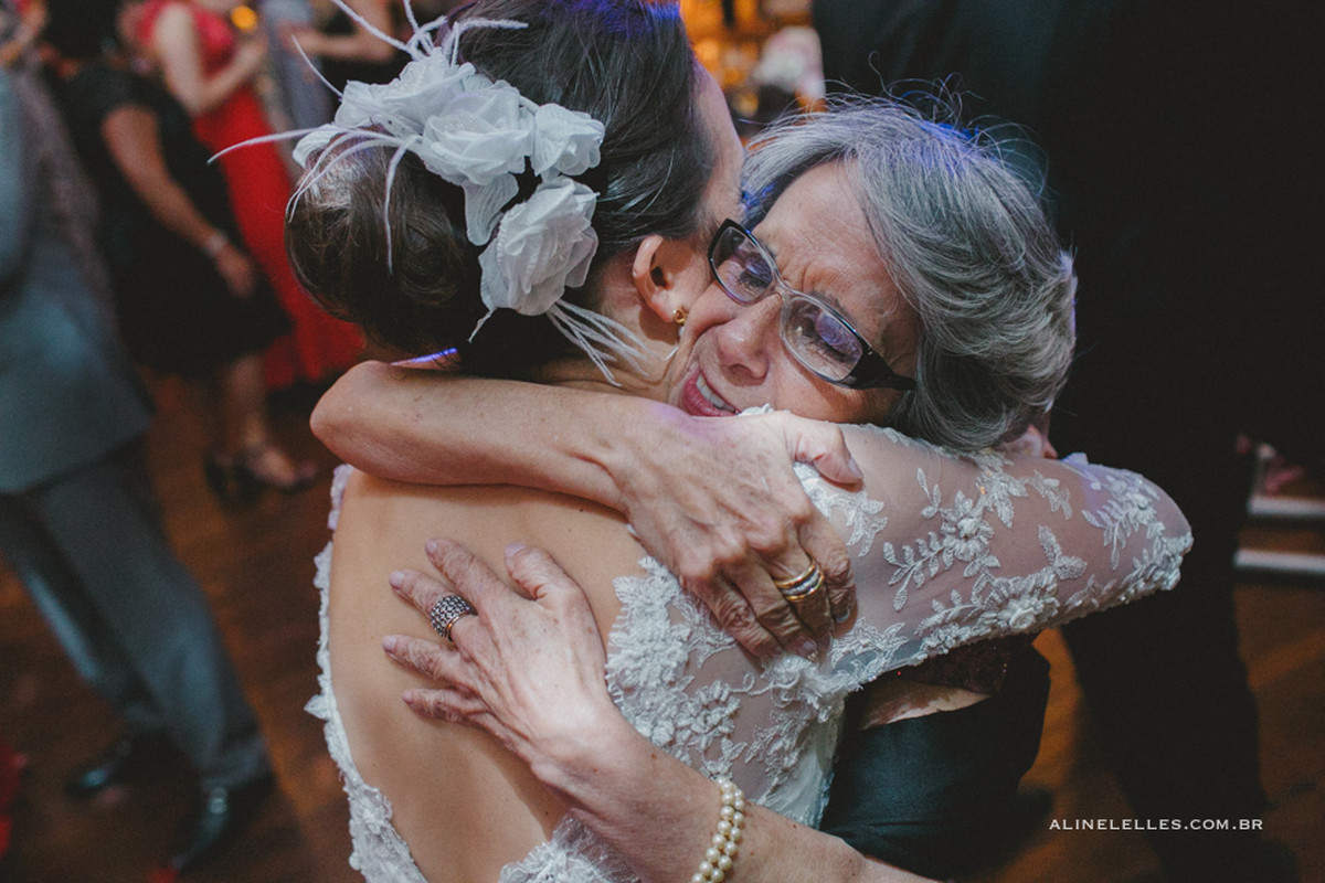 Fotografia Afetiva Aline Lelles Rodrigo Wittitz, Fotografia de Casamento, making off da noiva, Festa de Casamento, Bouquet, Decora&ccedil;&atilde;o de Casamento, Vestido de Noiva, Iate Clube de Belo Horizonte - MG
