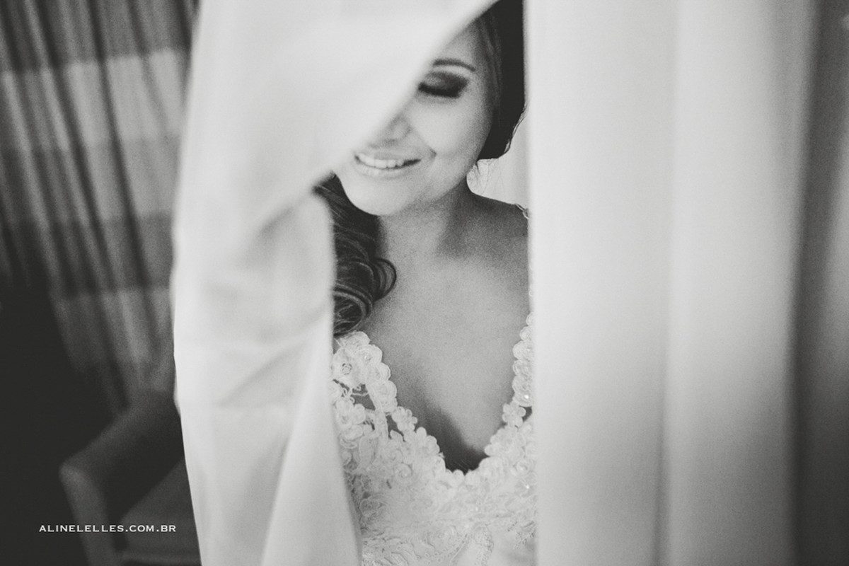Fotografia Afetiva Aline Lelles Rodrigo Wittitz, Fotografia de Casamento, making off da noiva, Festa de Casamento, Bouquet, Decora&ccedil;&atilde;o de Casamento, Vestido de Noiva