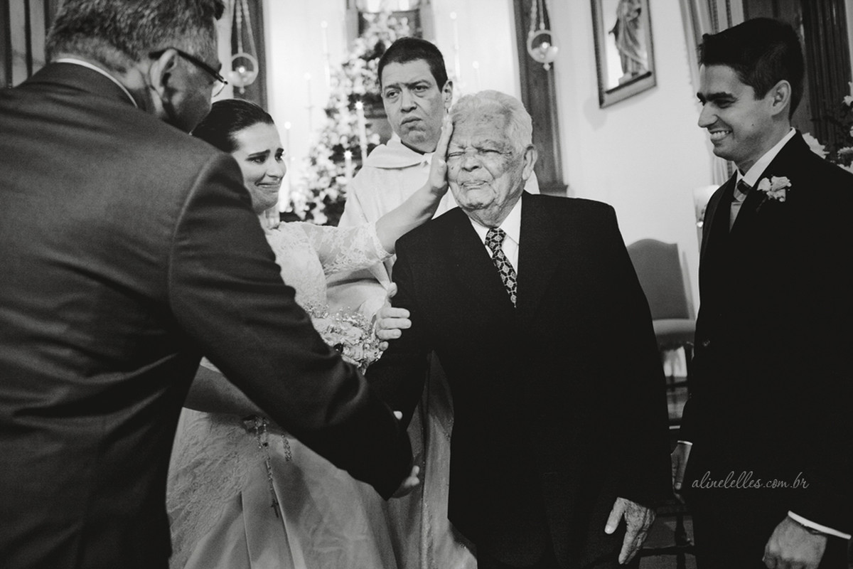 Fotografia Afetiva Aline Lelles Rodrigo Wittitz, Fotografia de Casamento, making off da noiva, Festa de Casamento, Bouquet, Decora&ccedil;&atilde;o de Casamento, Vestido de Noiva