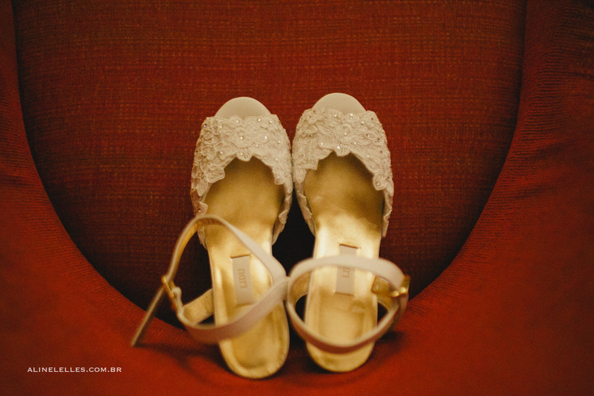 Fotografia Afetiva Aline Lelles Rodrigo Wittitz, Fotografia de Casamento, making off da noiva, Festa de Casamento, Casa de Festas Quinta do Chapec&oacute;, Bouquet, Decora&ccedil;&atilde;o de Casamento, Vestido de Noiva