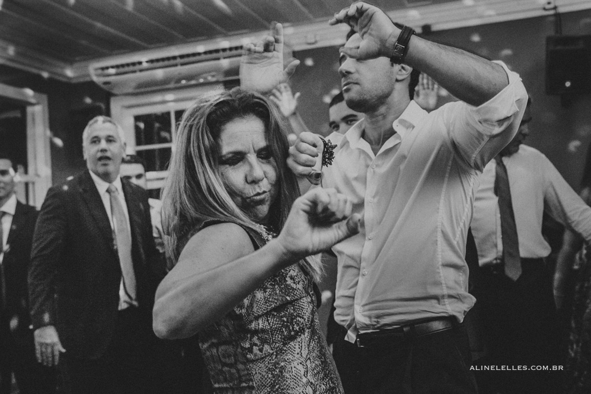 Fotografia Afetiva Aline Lelles Rodrigo Wittitz, Fotografia de Casamento, making off da noiva, Festa de Casamento, Casa de Festas Quinta do Chapec&oacute;, Bouquet, Decora&ccedil;&atilde;o de Casamento, Vestido de Noiva