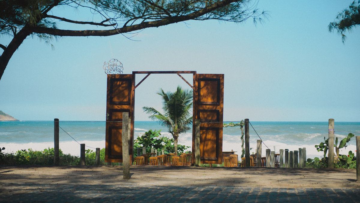 Fotografia Afetiva Aline Lelles Rodrigo Wittitz, Fotografia de Casamento, making off da noiva, Festa de Casamento, Grumari Beach Garden, RJ, Bouquet, Decora&ccedil;&atilde;o de Casamento, Vestido de Noiva, H Stern