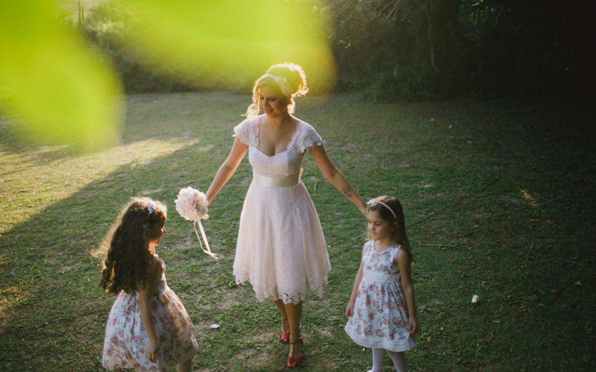 Affective Photography Aline Lelles Rodrigo Wittitz, Wedding Photography, Making Off the Bride, Wedding Party, Grumari Beach Garden, RJ, Bouquet, Wedding Decoration, Wedding Dress, H Stern
