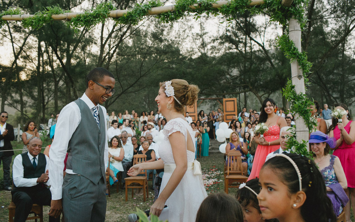 Affective Photography Aline Lelles Rodrigo Wittitz, Wedding Photography, Making Off the Bride, Wedding Party, Grumari Beach Garden, RJ, Bouquet, Wedding Decoration, Wedding Dress, H Stern