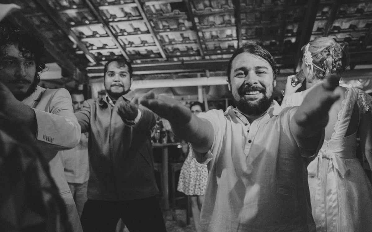 Fotografia Afetiva Aline Lelles Rodrigo Wittitz, Fotografia de Casamento, making off da noiva, Festa de Casamento, Grumari Beach Garden, RJ, Bouquet, Decora&ccedil;&atilde;o de Casamento, Vestido de Noiva, H Stern