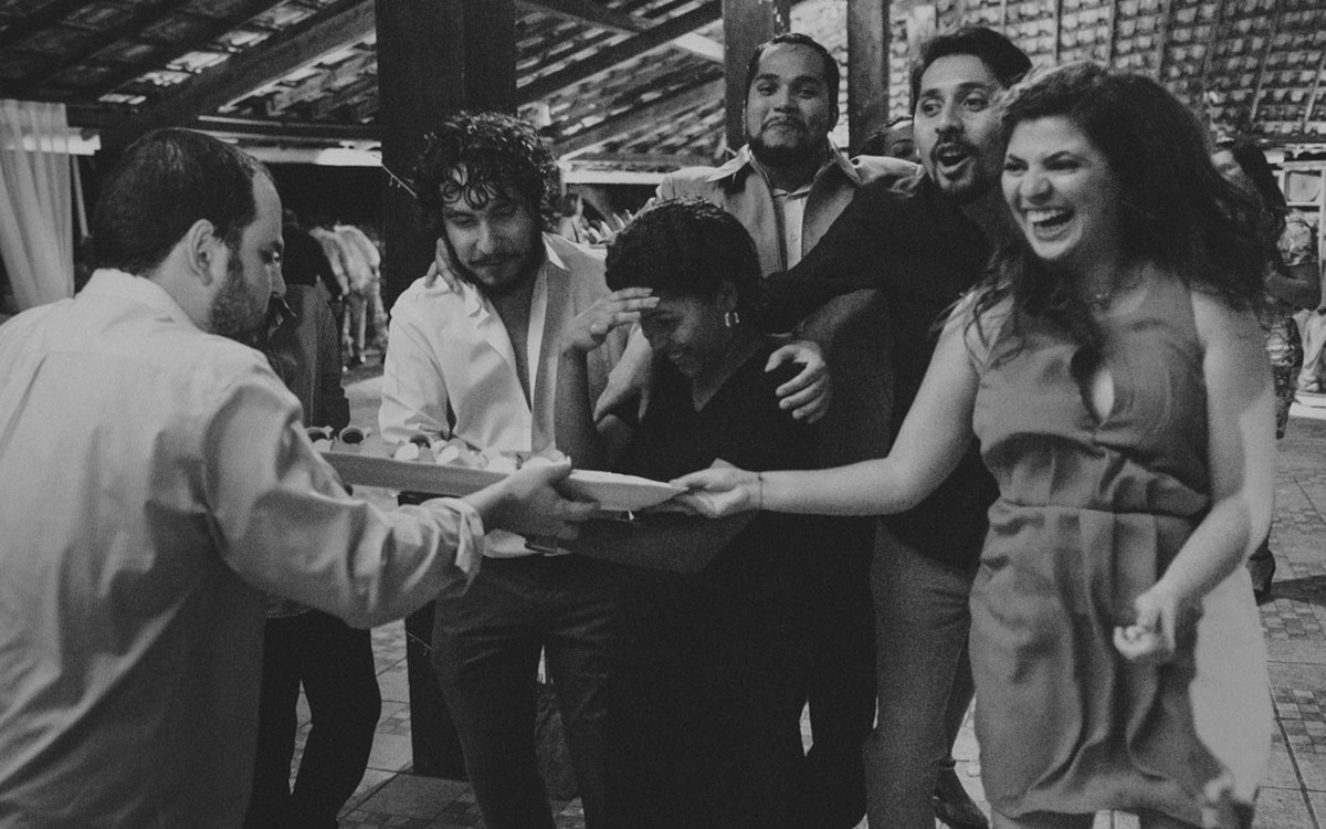 Fotografia Afetiva Aline Lelles Rodrigo Wittitz, Fotografia de Casamento, making off da noiva, Festa de Casamento, Grumari Beach Garden, RJ, Bouquet, Decora&ccedil;&atilde;o de Casamento, Vestido de Noiva, H Stern