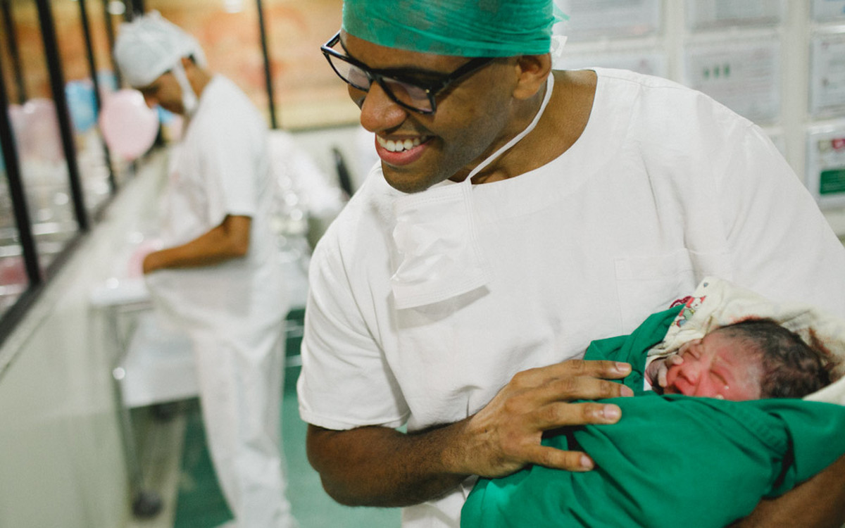 Já que é dia dos pais… | Elaine, Mariano e João Gabriel | Fotografia de Parto Rio de Janeiro