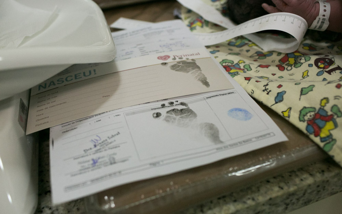 Já que é dia dos pais… | Elaine, Mariano e João Gabriel | Fotografia de Parto Rio de Janeiro