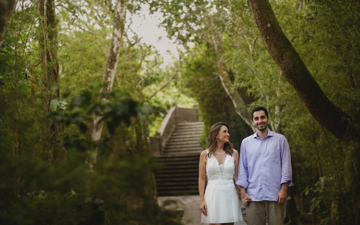 aline lelles, atelier aline lelles, atelier de fotografia, bouquet de flores, casados, casados para sempre, casais, casal, couple, e-session, ensaio de casal, ensaio romantico, fotografia de casal, fotografia de cinema, fotografia de gente feliz, fotograf