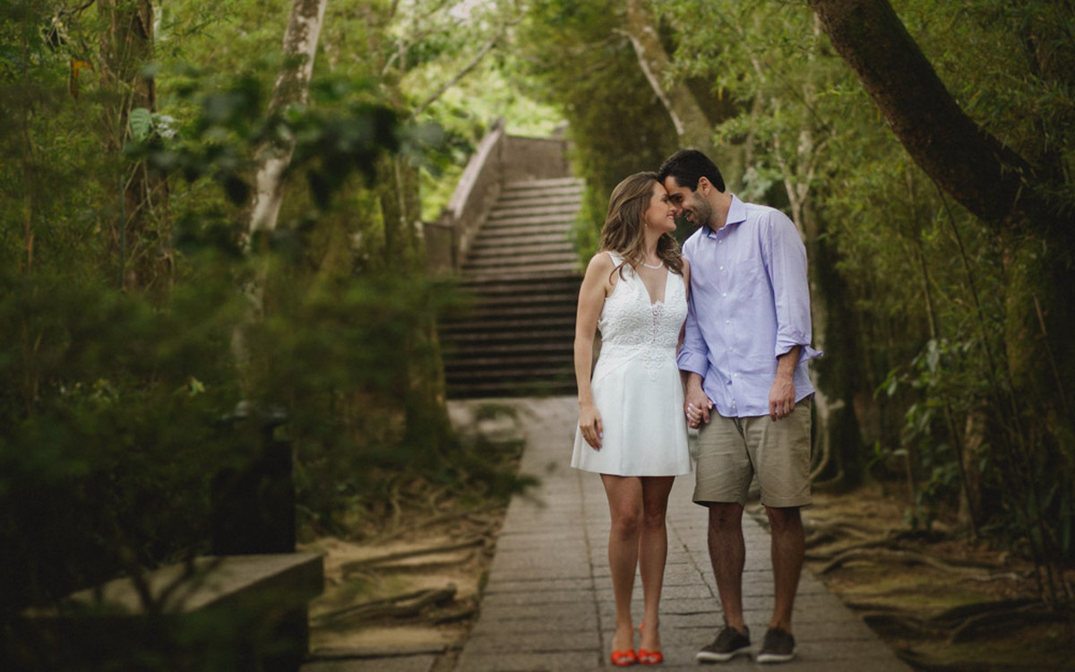 aline lelles, atelier aline lelles, atelier de fotografia, bouquet de flores, casados, casados para sempre, casais, casal, couple, e-session, ensaio de casal, ensaio romantico, fotografia de casal, fotografia de cinema, fotografia de gente feliz, fotograf