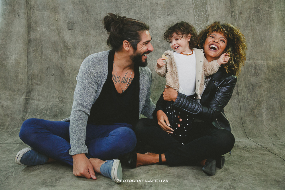 fotografia de familia sheron menezes, album de familia boas vindas gnt, ensaio de familia sheron menezes, fotografia afetiva aline lelles programa boas vindas gnt, fotografia de familia rio de janeiro atriz sheron menezes