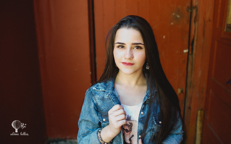 let&iacute;cia pedro do detetives do pr&eacute;dio azul posando para a fot&oacute;grafa aline lelles do rio de janeiro