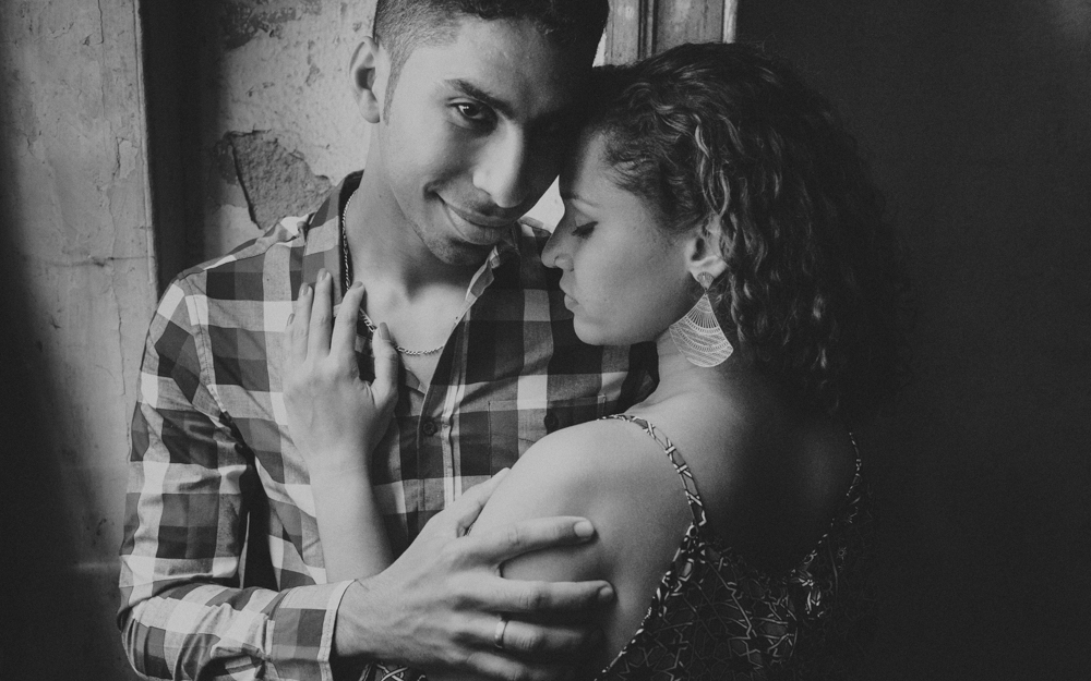 ensaio de casal em fotografia preto e branco