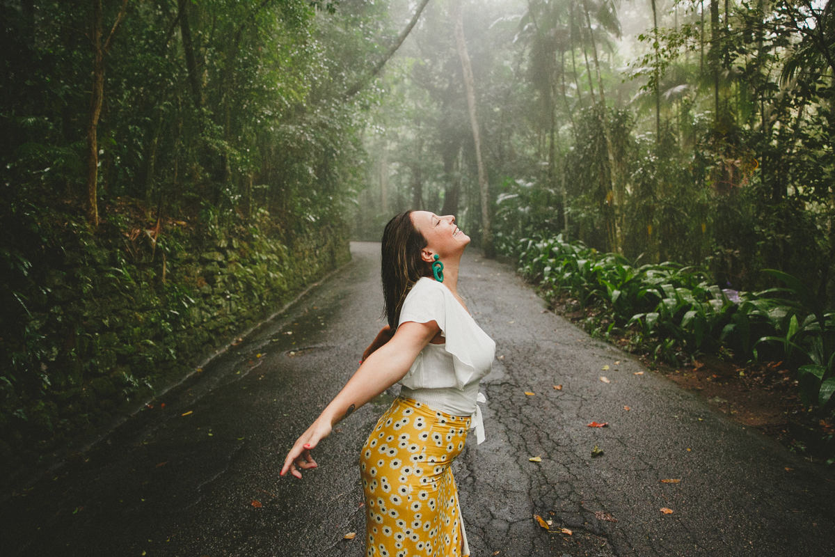 fotografia do sagrado feminino, fotografo de ensaio de empoderamento feminino, fotografia afetiva, fotografa de ensaios, de mulher pra mulher, mulheres que correm com os lobos, mulher sagrada