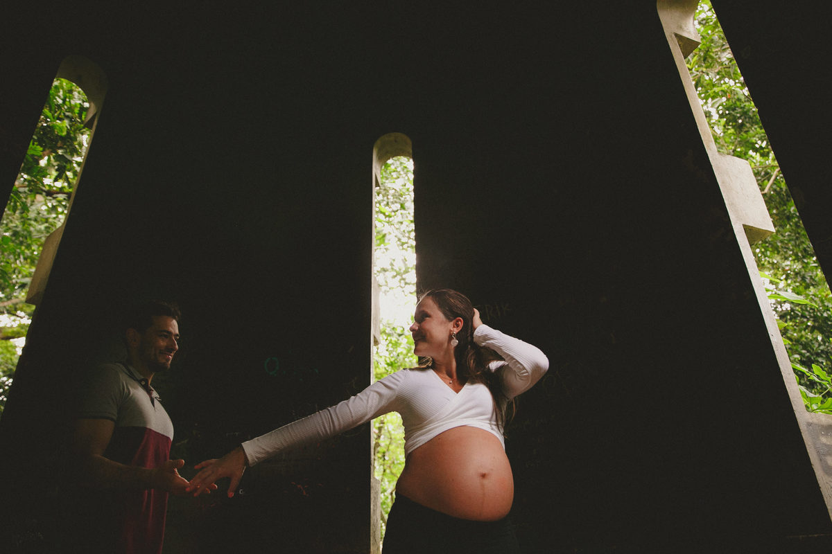 fotografia afetiva, de familia, gestante, de acompanhamento de bebe, rio de janeiro, gravidas, ensaio de gravida, ensaio na praia, ensaio de casal, programa boas vindas, a cumplicidade entre os casais, a fé em Deus, casais que oram juntos