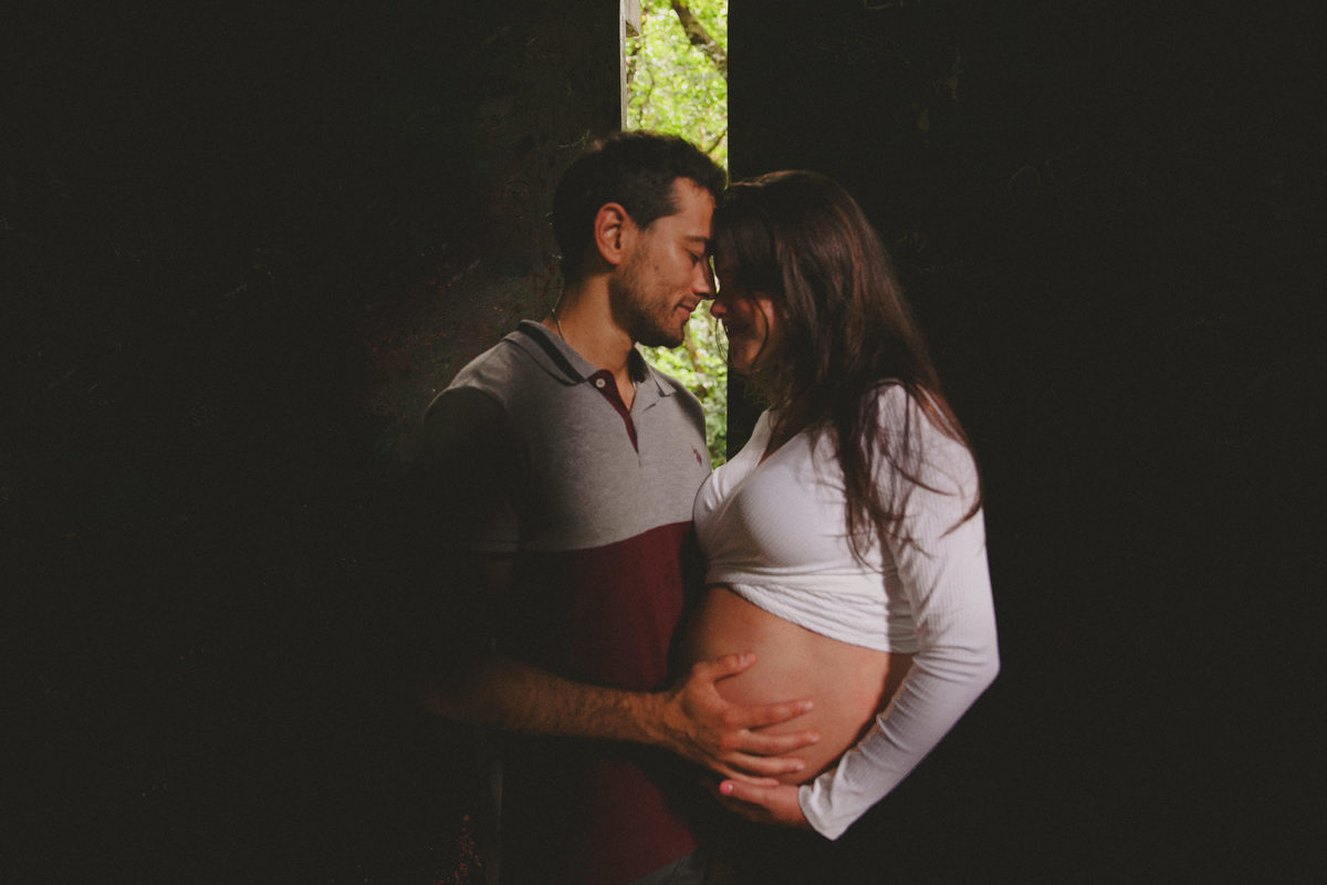 fotografia afetiva, de familia, gestante, de acompanhamento de bebe, rio de janeiro, ensaio parque lage, ensaio de gravida, ensaio na praia, ensaio de casal, programa boas vindas, a cumplicidade entre os casais, a fé em Deus, casais que oram juntos