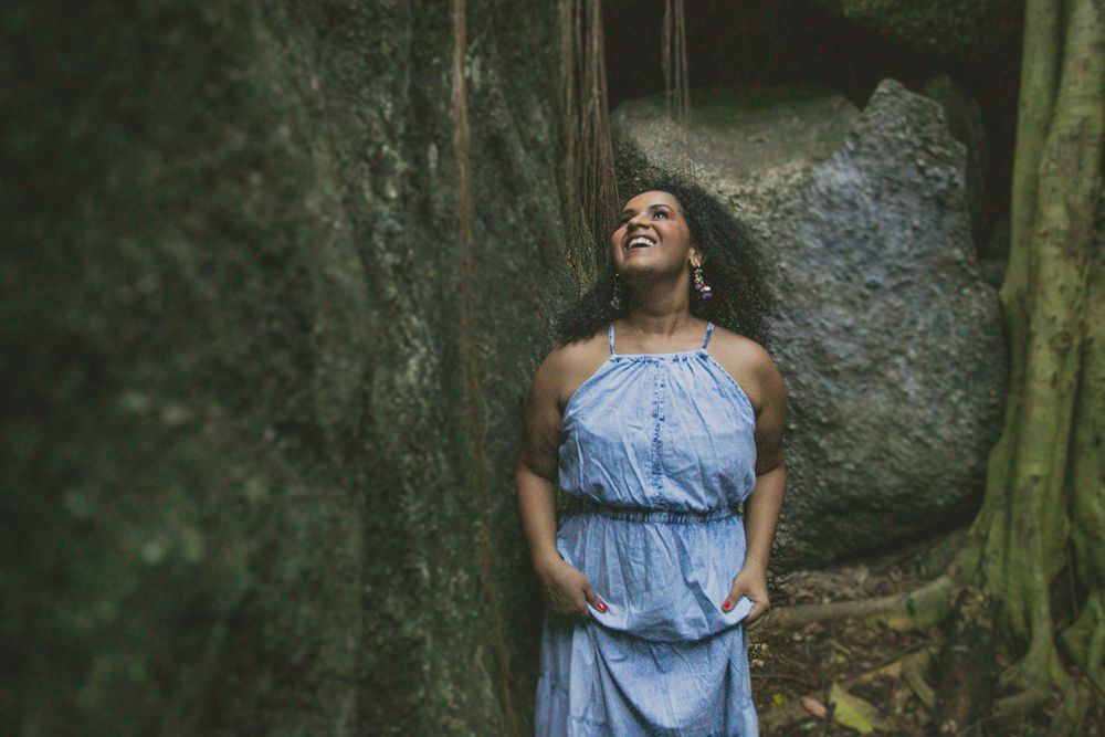 ancestralidade, mulher negra, fotografia afetiva, aline lelles, fotografo de ensaio, ensaio de empoderamento feminino, fotografa de ensaio feminino, ensaio feminino, sagrado feminino, cura feminina, ginecologia natural, autoestima da mulher, patriarcado