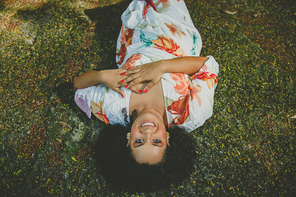 ensaio fotografico na reserva florestal do grajau, trilha rj, rio de janeiro, fotografa de ensaio feminino, fotografia de empoderamento, sagrado feminino, fotografia afetiva, gaslighting