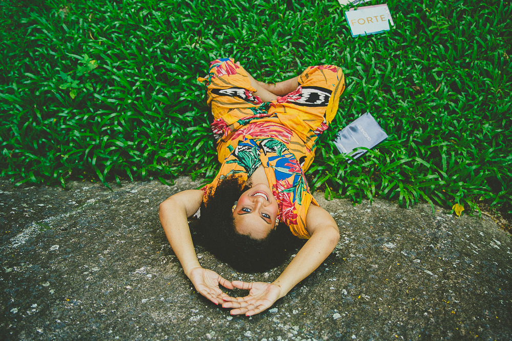 ancestralidade, mulher negra, fotografia afetiva, aline lelles, fotografo de ensaio, ensaio de empoderamento feminino, fotografa de ensaio feminino, ensaio feminino, sagrado feminino, cura feminina, ginecologia natural, autoestima da mulher, patriarcado