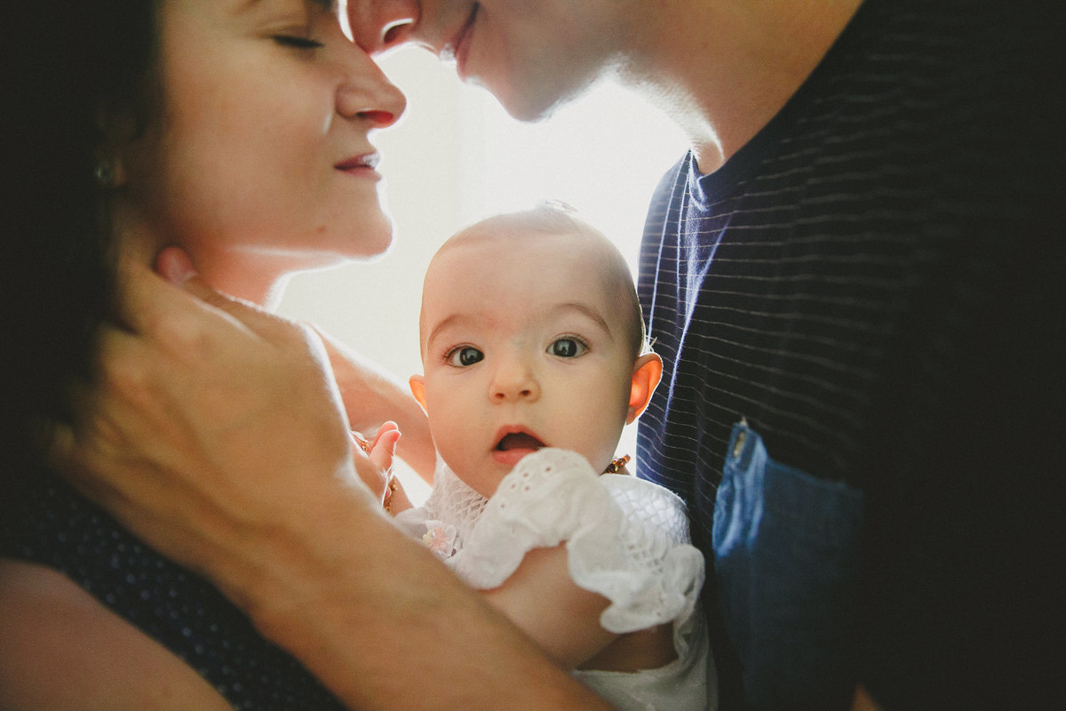 natural newborn, acompanhamento de bebe, fotografia de familia, fotografo de familia rj, fotografia de familia rj, fotografia afetiva aline lelles, album de familia, album de fotografia impresso, curso de fotografia, ensaio fotografico de familia em casa