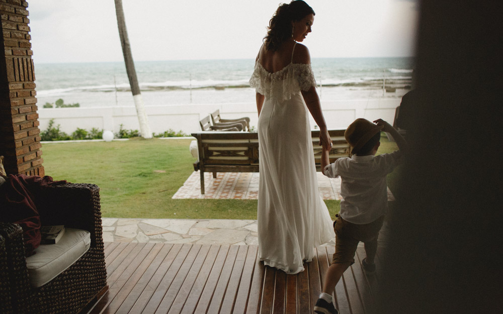 Fotografia de Casamento, miniwedding, casando na raia, com luz do dia, making of, Camila e Bruno