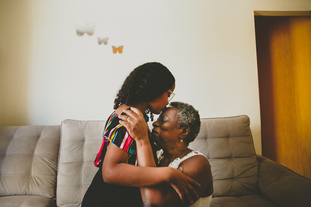 avo materna, aline lelles, fotos de familia, fotografia de familia, fodocumentario, geracoes de familia, ancestralidade, constelacao familiar, terapia de familia, uniao de familia, familia que ora unida, pais e filhos, melhor fotografo rj