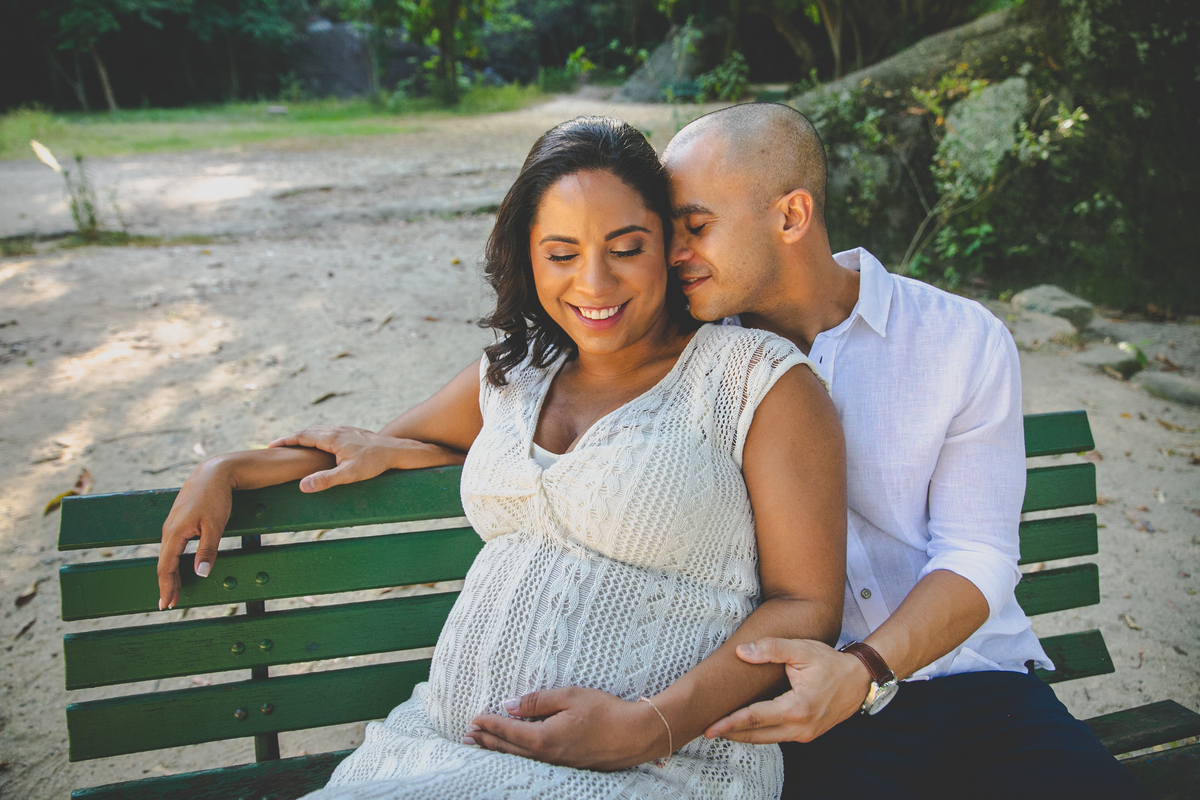 fotografia afetiva, de familia, gestante, de acompanhamento de bebe, rio de janeiro, ensaio em santa teresa, ensaio de gravida, ensaio na praia, ensaio de casal, fotografia de cinema, a cumplicidade entre os casais, cotidiano poesia