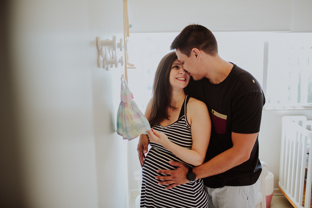fotografia afetiva, de familia, gestante, de acompanhamento de bebe, rio de janeiro, ensaio em santa teresa, ensaio de gravida, ensaio na praia, ensaio de casal, fotografia de cinema, a cumplicidade entre os casais, cotidiano poesia