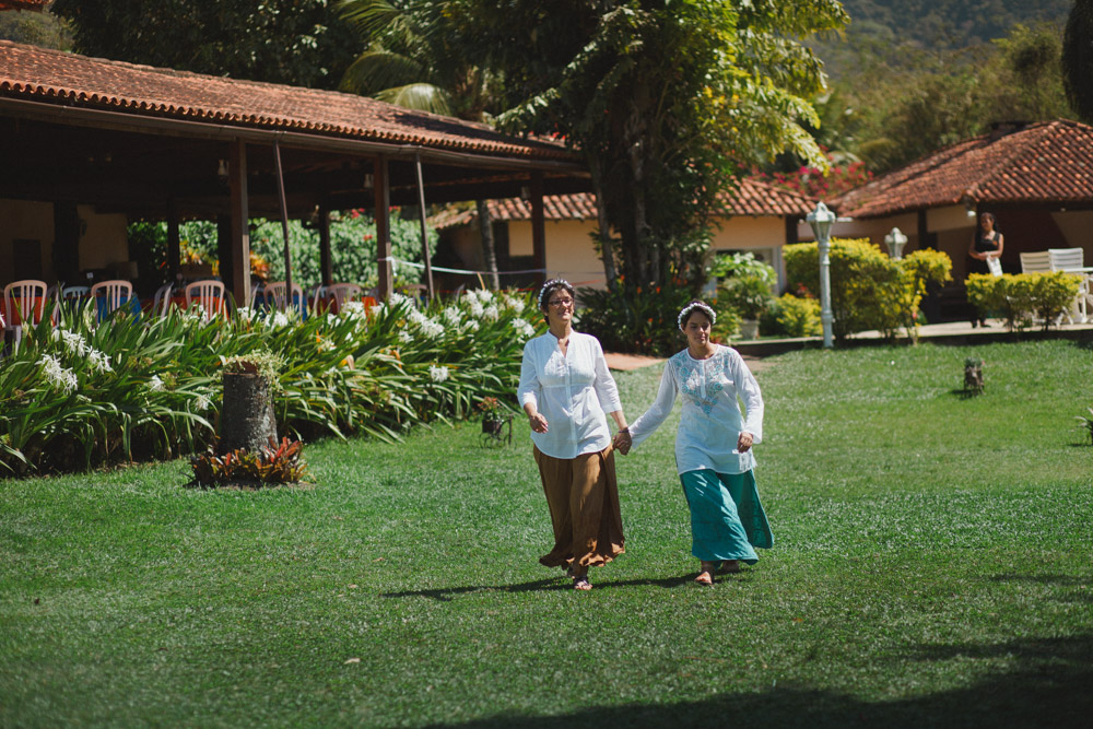 Fot&oacute;grafa Aline Lelles - Fotografia Afetiva | Casamento Homoafetivo | Analu e Lili | Casamento Celta
