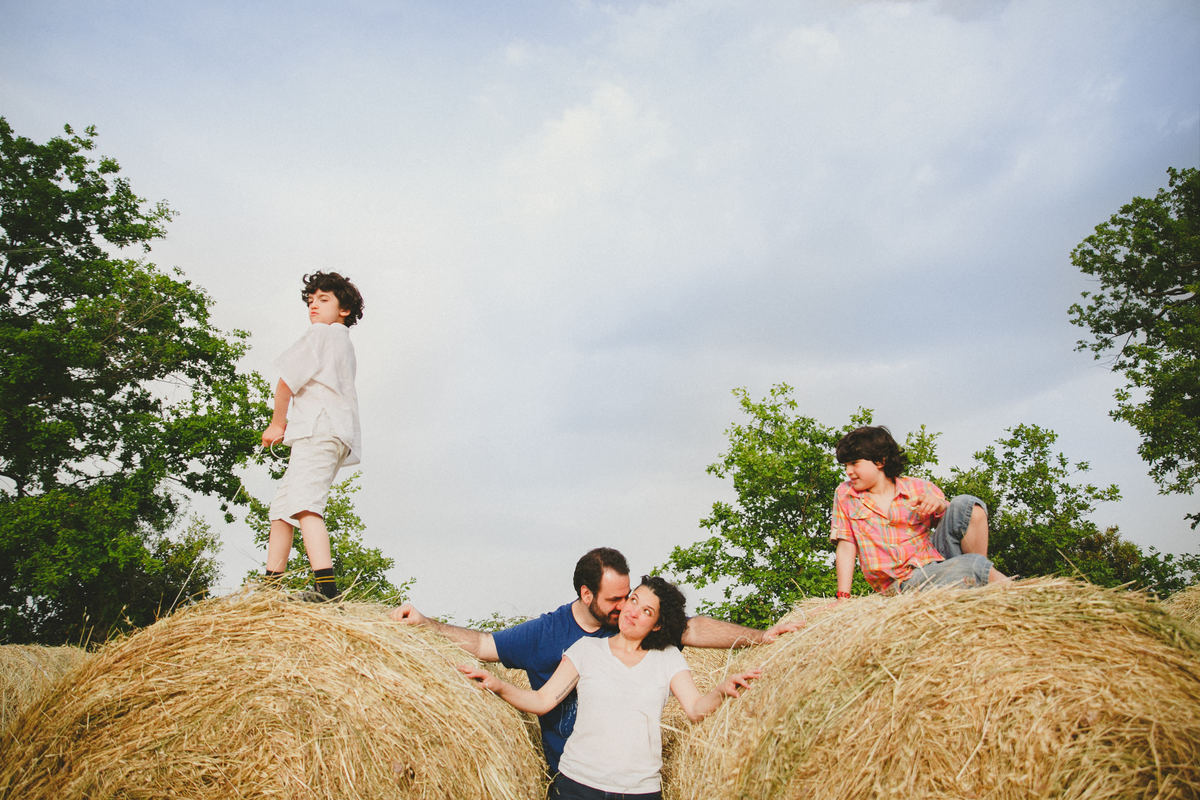 ritratto di famiglia italia, fotografo toscana, fotografo montalcino, fotografo poggio al vento, fotografo italiano, fotografo di matrimoni italia, fotografo di matrimoni roma, fotografo di matromoni toscana, fotografo di matrimoni venezia, 