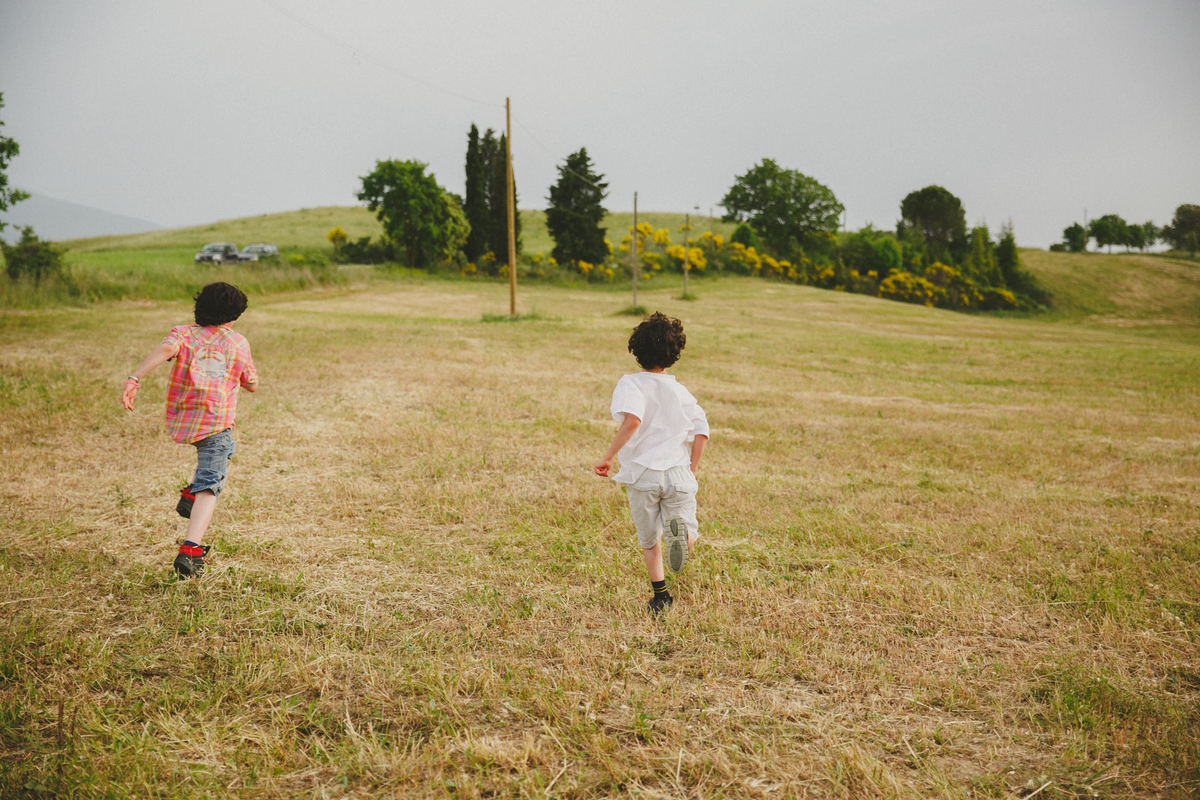 ritratto di famiglia italia, fotografo toscana, fotografo montalcino, fotografo poggio al vento, fotografo italiano, fotografo di matrimoni italia, fotografo di matrimoni roma, fotografo di matromoni toscana, fotografo di matrimoni venezia, 