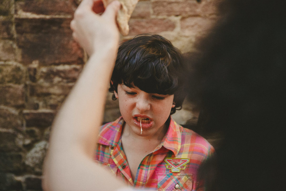 ritratto di famiglia italia, fotografo toscana, fotografo montalcino, fotografo poggio al vento, fotografo italiano, fotografo di matrimoni italia, fotografo di matrimoni roma, fotografo di matromoni toscana, fotografo di matrimoni , pizza, piazza, roma