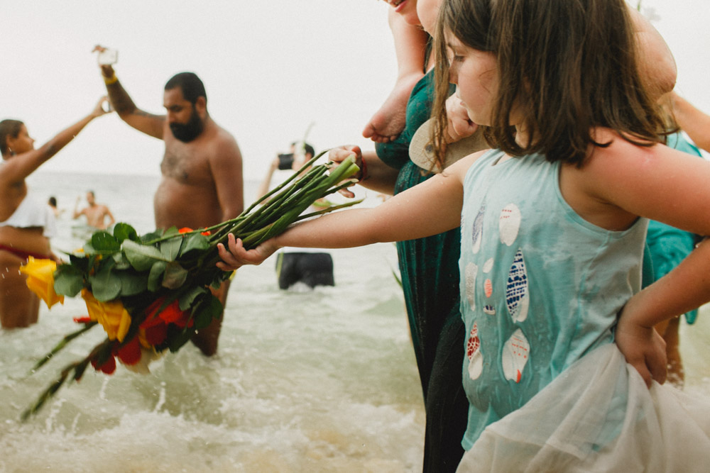 Fotografia de Fam&iacute;lia , Ensaio de Fam&iacute;lia , Ensaio na Praia , Festa de Iemanj&aacute; , Praia do Arpoador - Rio de Janeiro - RJ , Fotografia Afetiva