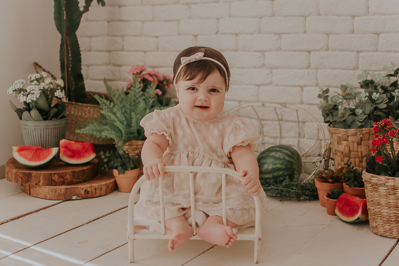 mini sessão; ensaio infantil; sessao melancia ; ensaio melancia; fotos com melancia ; sessao com frutinhas; fotos de bebe com melancia ; fotografa campo grande; fotos de bebes; maternidade; campo grande; mini ensaio; acompanhamento de bebe, introducao ali