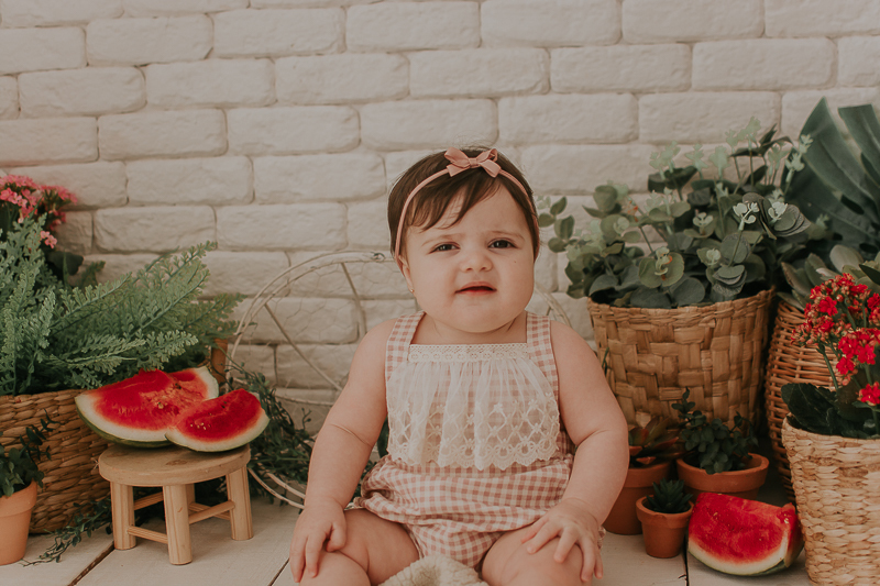 mini sessão; ensaio infantil; sessao melancia ; ensaio melancia; fotos com melancia ; sessao com frutinhas; fotos de bebe com melancia ; fotografa campo grande; fotos de bebes; maternidade; campo grande; mini ensaio; acompanhamento de bebe, introducao ali