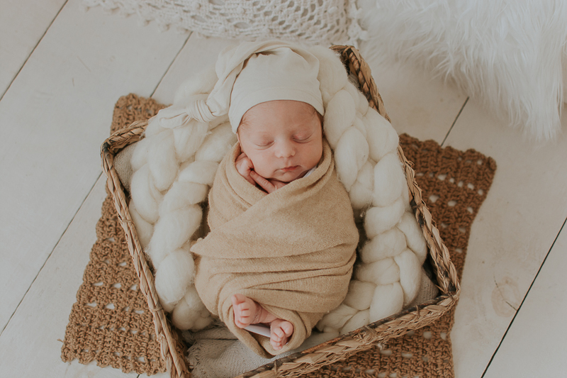  sessao newborn; newborn; campo grande; baby boy; fotos fran duailibi; mae de menina; pai de menina; newborn girl; mudo rosa; ensaio newborn; fotos de recem nascido campo grande; fotografo em campo grande; fotos de bebe; bebe com mamae; bebe com familia