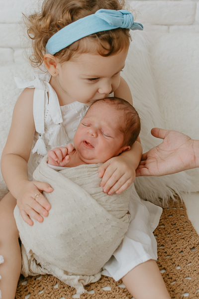  sessao newborn; newborn; campo grande; baby boy; fotos fran duailibi; mae de menina; pai de menina; newborn girl; mudo rosa; ensaio newborn; fotos de recem nascido campo grande; fotografo em campo grande; fotos de bebe; bebe com mamae; bebe com familia