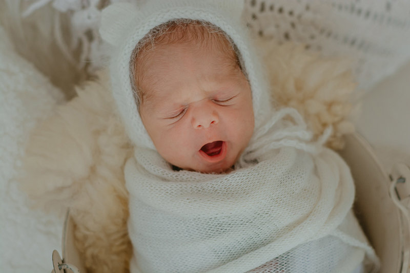  sessao newborn; newborn; campo grande; baby boy; fotos fran duailibi; mae de menina; pai de menina; newborn girl; mudo rosa; ensaio newborn; fotos de recem nascido campo grande; fotografo em campo grande; fotos de bebe; bebe com mamae; bebe com familia