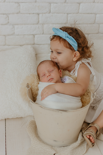  sessao newborn; newborn; campo grande; baby boy; fotos fran duailibi; mae de menina; pai de menina; newborn girl; mudo rosa; ensaio newborn; fotos de recem nascido campo grande; fotografo em campo grande; fotos de bebe; bebe com mamae; bebe com familia