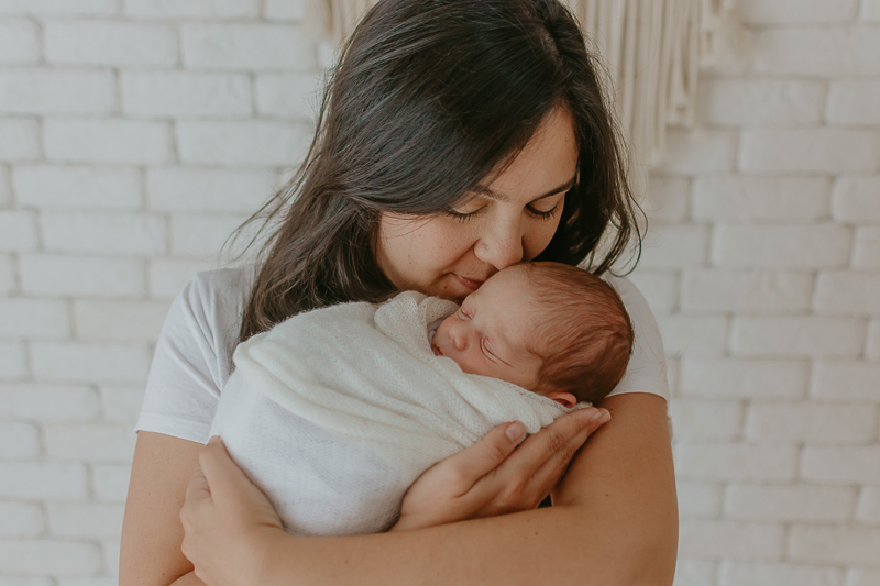  sessao newborn; newborn; campo grande; baby boy; fotos fran duailibi; mae de menina; pai de menina; newborn girl; mudo rosa; ensaio newborn; fotos de recem nascido campo grande; fotografo em campo grande; fotos de bebe; bebe com mamae; bebe com familia