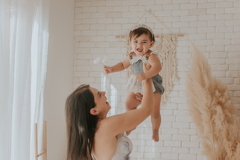 franciele duailibi photography; 
fotografia de família ; fotos de família ; ensaio de bebe ; ensaio smash the cake; ensaio smash the cake em campo grande; ensaio de bebe; fotografa em campo grande; ensaio estudio 1 ano; campo grande; smash the fruit